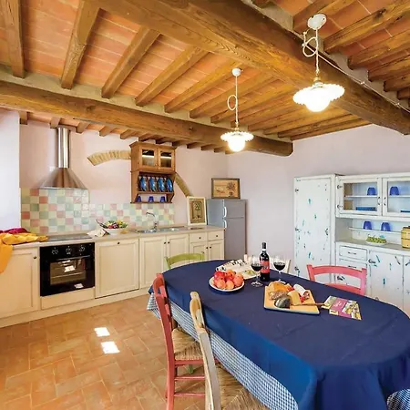 Torreone Sleeps 10 Pool Air Con Wifi 别墅